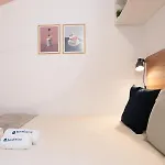 Host Wise - Quiet Colourful House - Garden Apartmán *