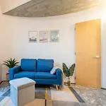 Host Wise - Quiet Colourful House - Garden Apartmán *