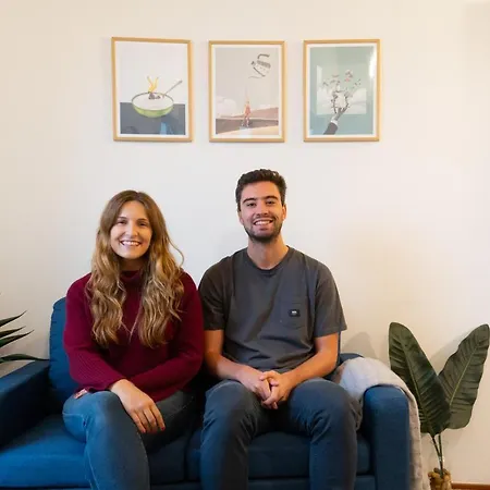 Host Wise - Quiet Colourful House - Garden 포르투