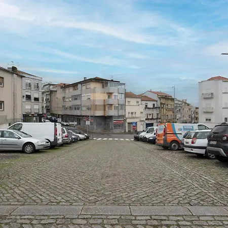 Host Wise - Quiet Colourful House - Garden * Porto