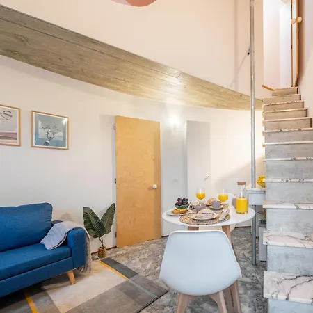 Host Wise - Quiet Colourful House - Garden * Πόρτο