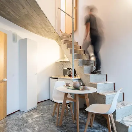 Host Wise - Quiet Colourful House - Garden アパート ポルト