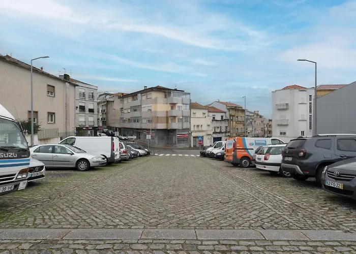 Host Wise - Quiet Colourful House - Garden * Porto