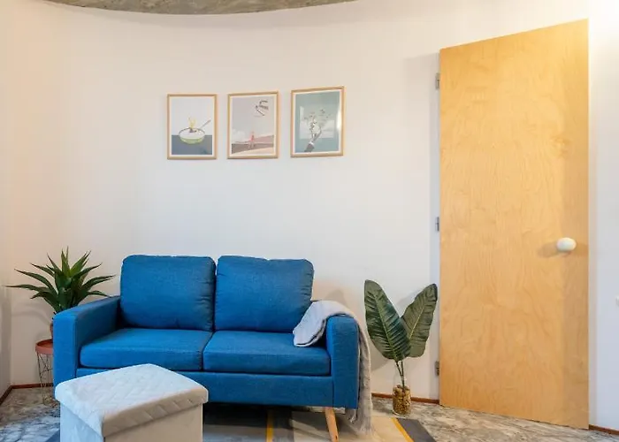 Host Wise - Quiet Colourful House - Garden Lejlighed *