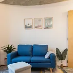 Host Wise - Quiet Colourful House - Garden Oporto