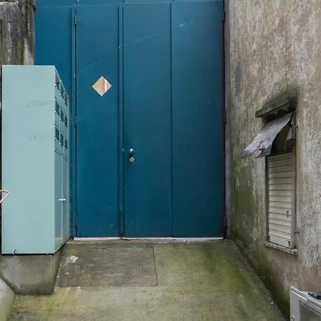 Host Wise - Quiet Colourful House - Garden