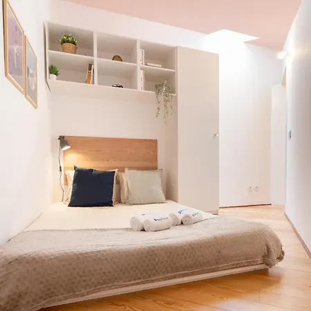 Host Wise - Quiet Colourful House - Garden Apartamento *